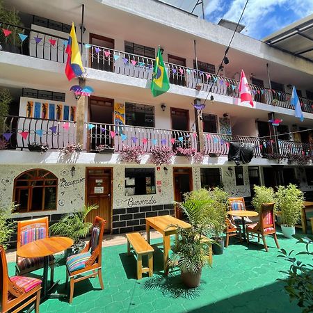 El Jardin Escondido Party Hostel Baños Exterior foto