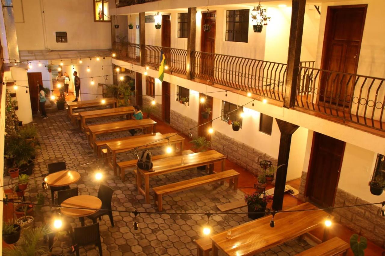 El Jardin Escondido Party Hostel Baños Exterior foto
